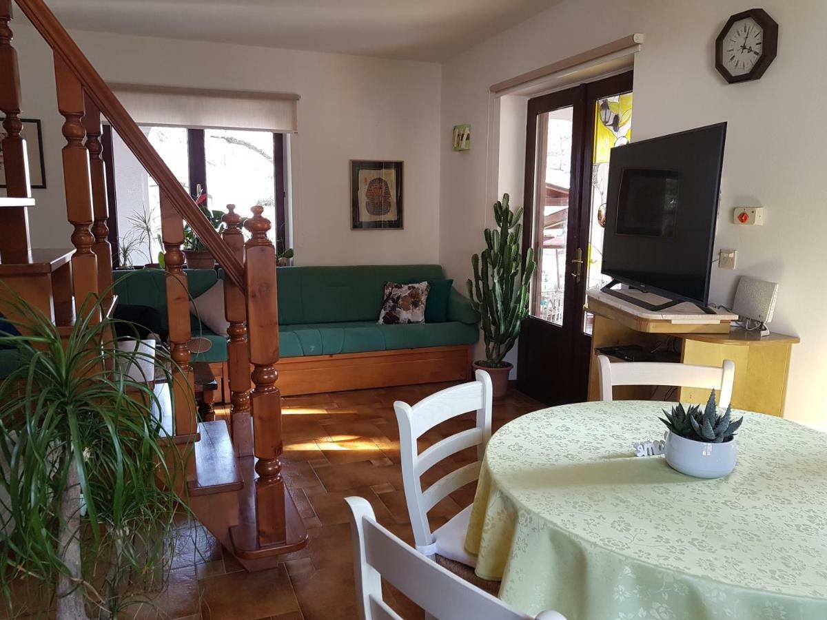 Apartment Slavi Vipava Luaran gambar